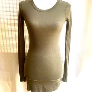 BCBGMAXAZRIA RIBBED BODYCON TUNIC TOP SIZE XS